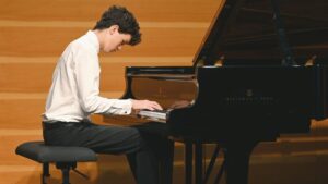 discover how iselsberg-stronach supports young talent with its prestigious award for young musicians, celebrating excellence and fostering future stars in the world of music.