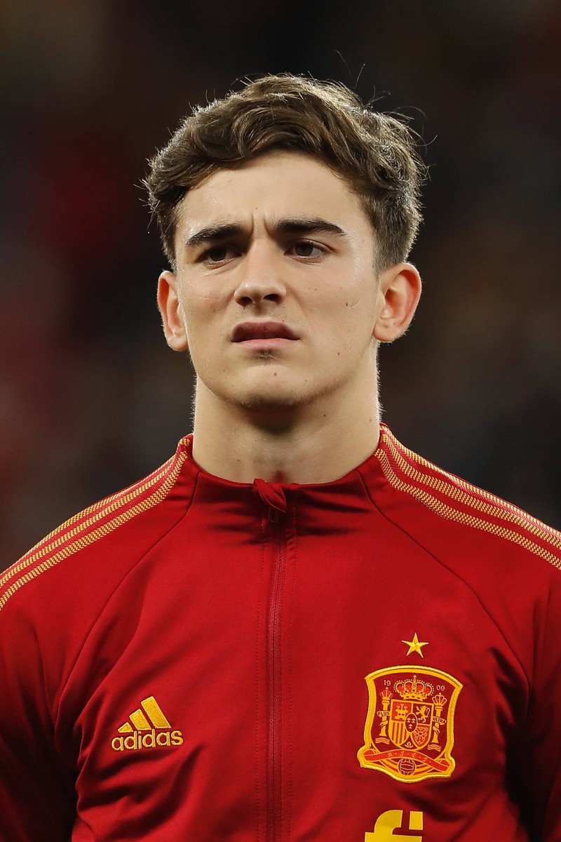 junge fußballtalente aus virgen zeigen ihr können bei einem internationalen turnier in kroatien und begeistern mit großem einsatz und teamgeist.