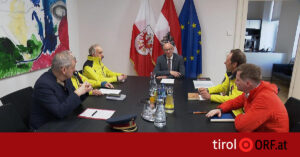 tiroler behörden rufen nach tödlichem lawinenwochenende zur verantwortung und vorsicht in den bergen auf, um weitere unfälle zu verhindern.