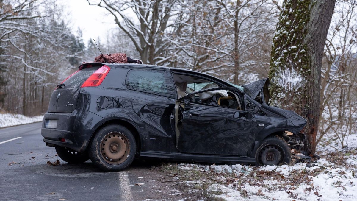 tragischer co-unfall in hopfgarten: hausmeister verliert bei schwerem verkehrsunfall sein leben. alle details und hintergründe hier erfahren.